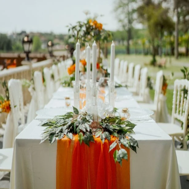 Wedding Planner Brescia - Helen Reds - tavolata matrimonio all'aperto